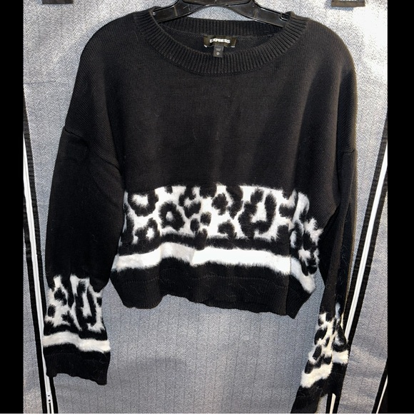 Express sweater - medium - Picture 3 of 3